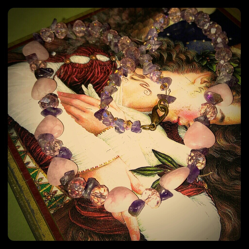 #0077 Lavender Jade & Amethyst. Gemstone Choker