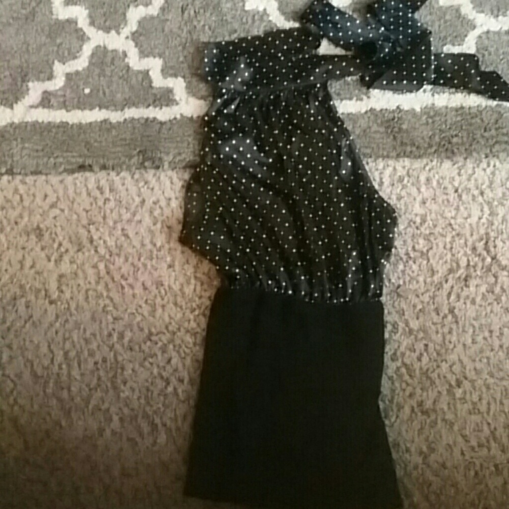 Guess polka dot top