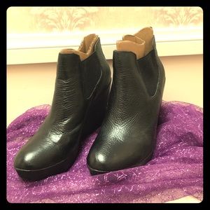 Korks By Kork Ease Wedges- BNIB