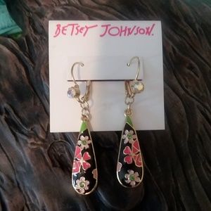 Betsey Johnson enamel black pink drop earrings Betsey Johnson enamel black pink drop earrings
