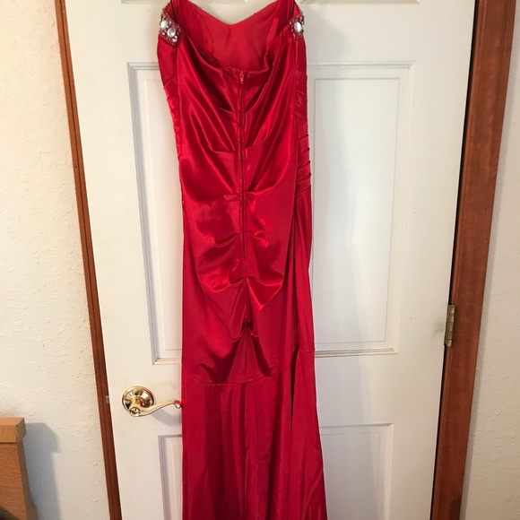 Prom dress - Picture 3 of 3