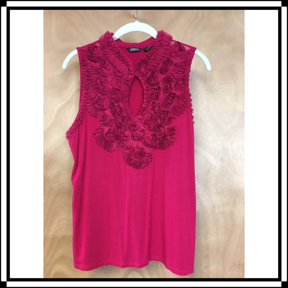 Rosette sleeveless blouse