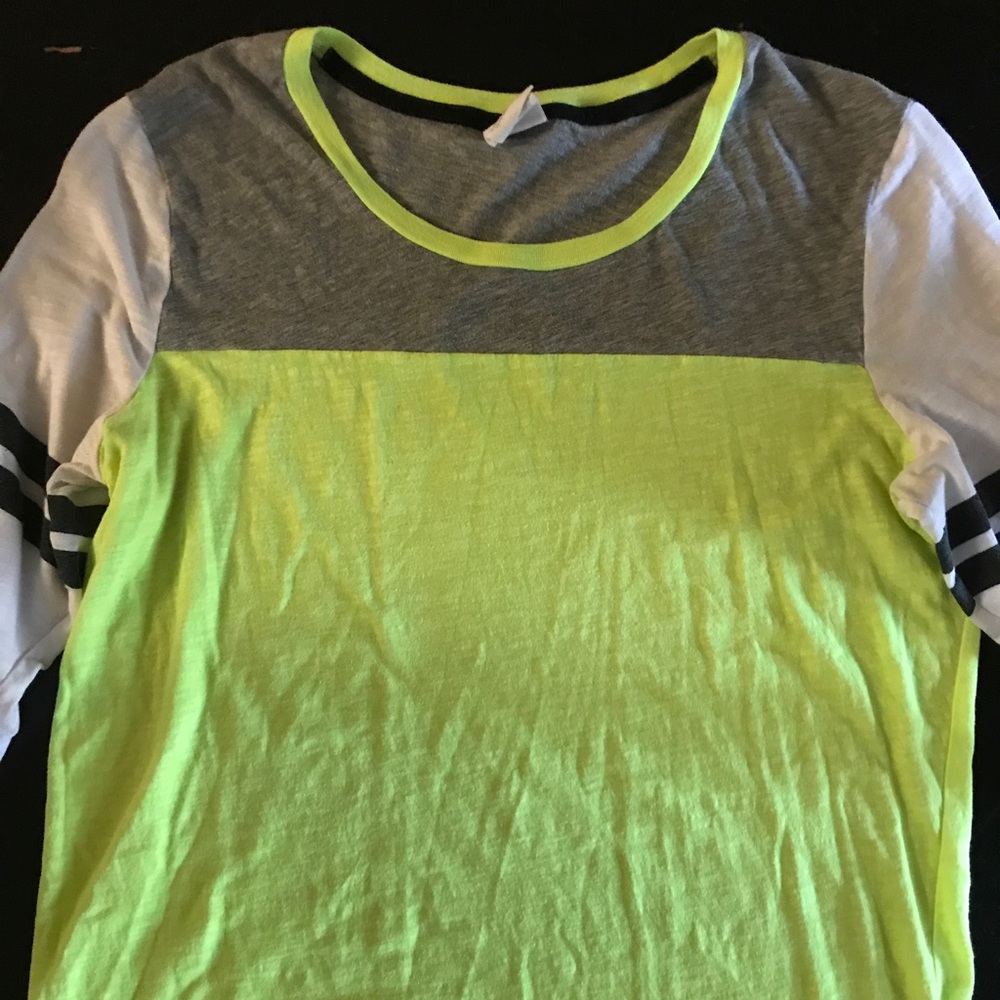 Size large pink 3/4 sleeve shirt