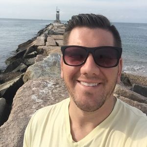 Meet your Posher, Thomas