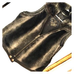 Brown faux fur sleeveless vest