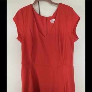 Women orange dress XL zip from the back. Women orange dress XL zip from the back.