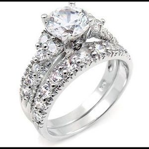 2.36 Ct Brand new ring sterling silver