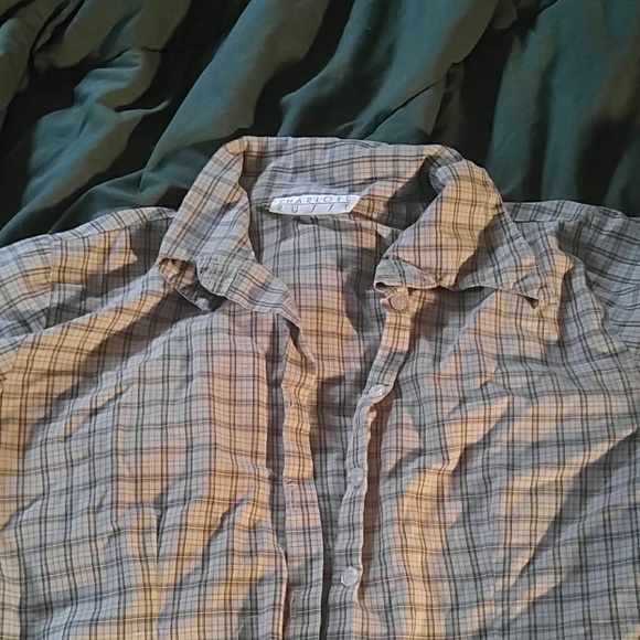 Button up shirt - Picture 1 of 2