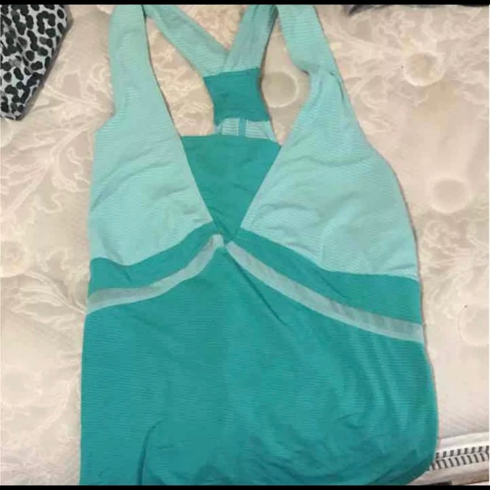 LULULEMON TANK