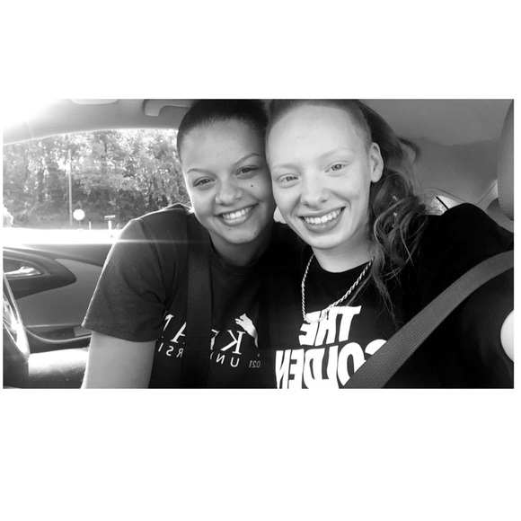 Meet your Posher, Jill - Picture 1 of 1