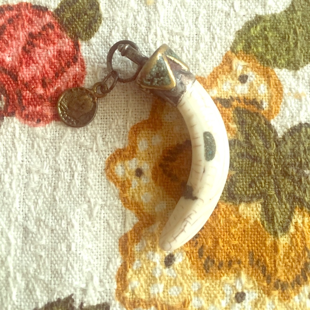 VINTAGE PENDANT