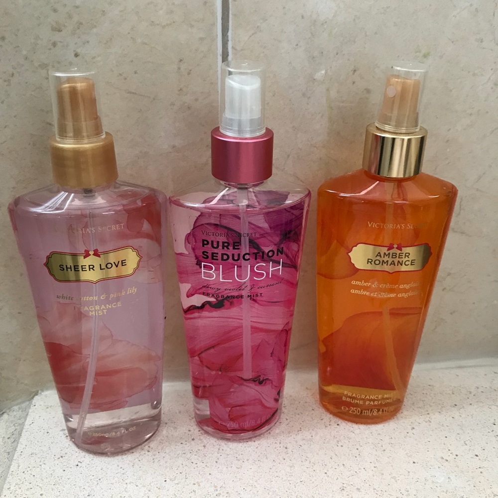 (SOLD)  Victoria’s Secret fragrance mist bundle!