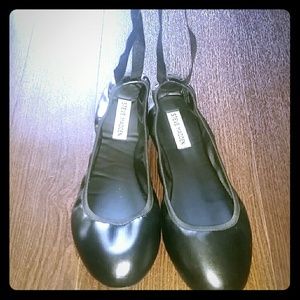 Steve Madden Adriel ballet flats.