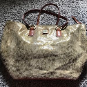 Dooney and Bourke tote