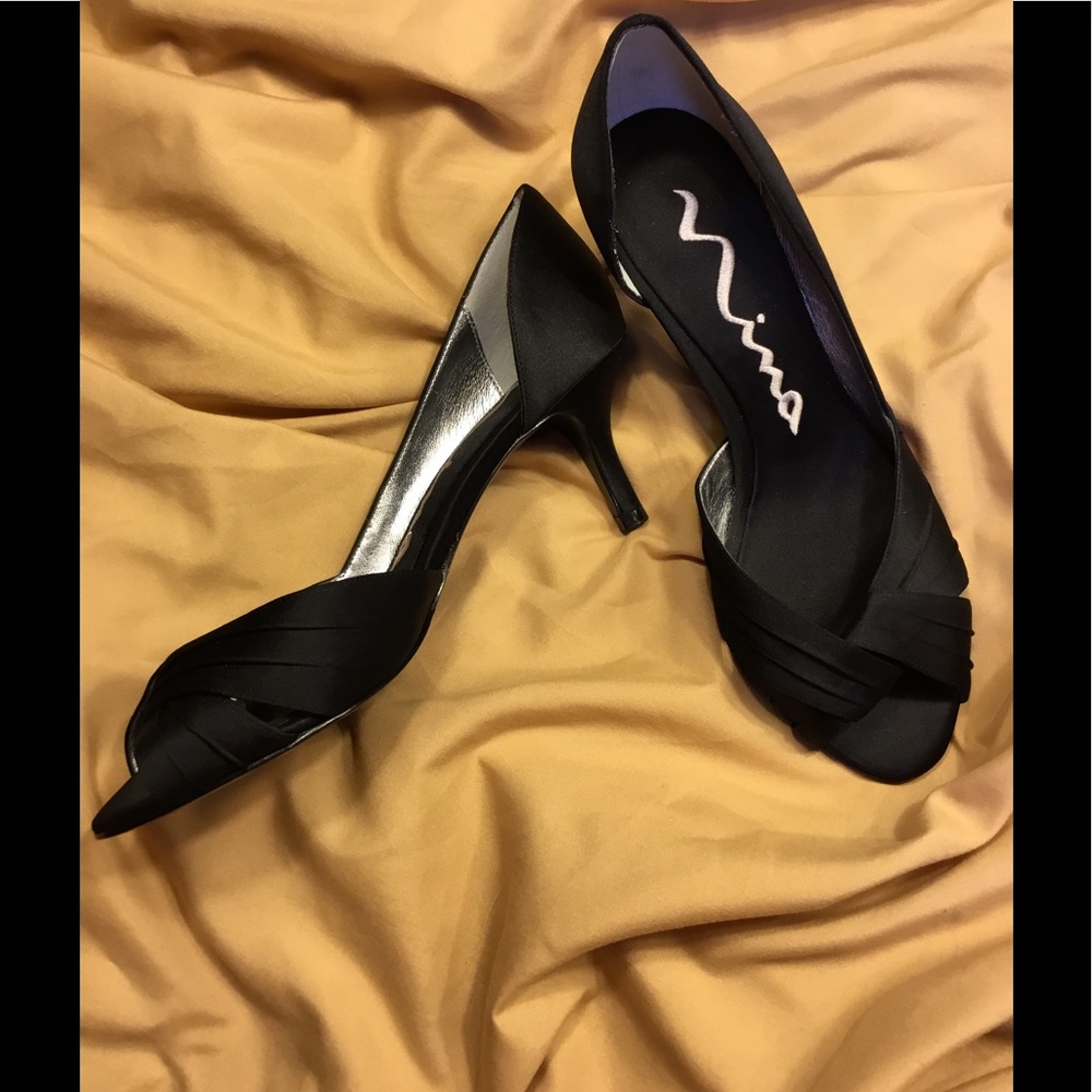 BUNDLE ANY 2 PR $8 SHOES FOR $12!