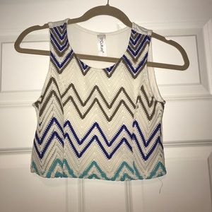Zig zag crop top