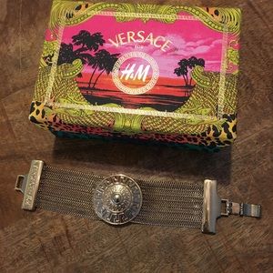 Versace for H&M women's clasps bracelet