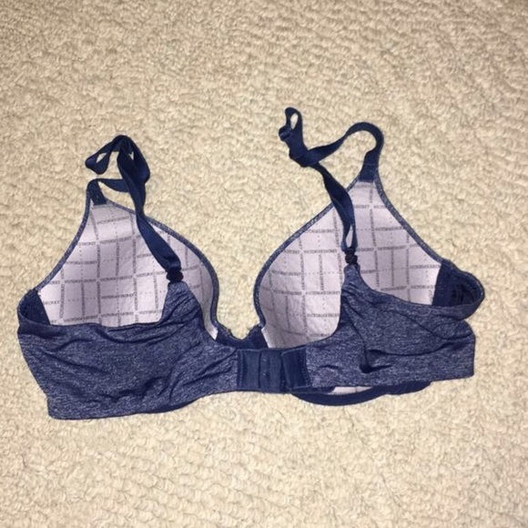 Bundle Victoria's Secret bras (2) - Picture 5 of 7