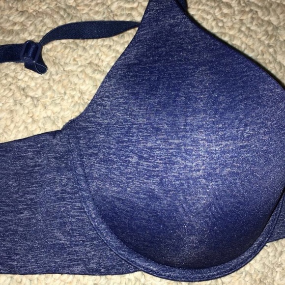 Bundle Victoria's Secret bras (2) - Picture 7 of 7