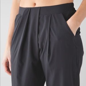 Lululemon &go Keepsake Trouser Pant, black sz 8