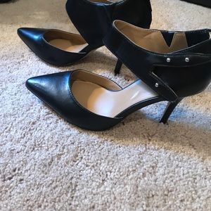 Cute stilettos with zippers and top strap closures