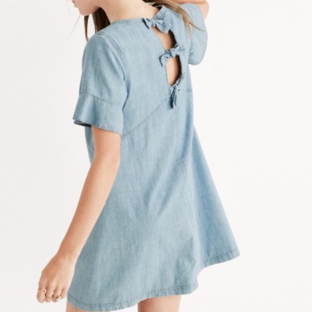 NWT Madewell chambray tie-back dress!