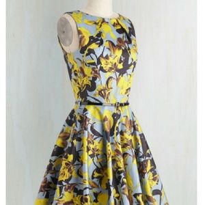 Closet London "Luck Be a Lady in Daffodils" Dress