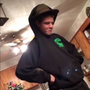 Meet your Posher, Ethan