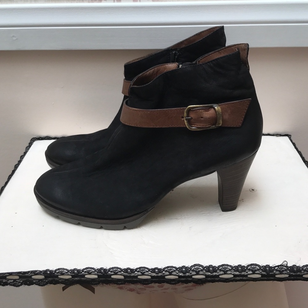 Paul Green ankle boots- buttery soft!