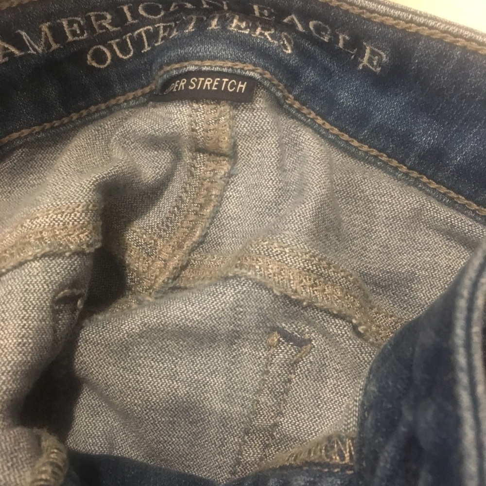 American Eagle cropped jeans