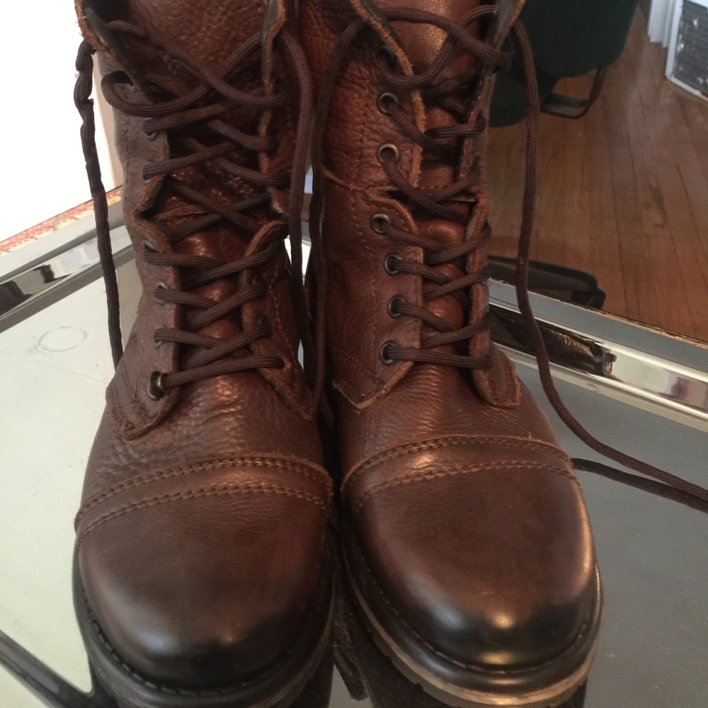 Steve Madden Brown Boots