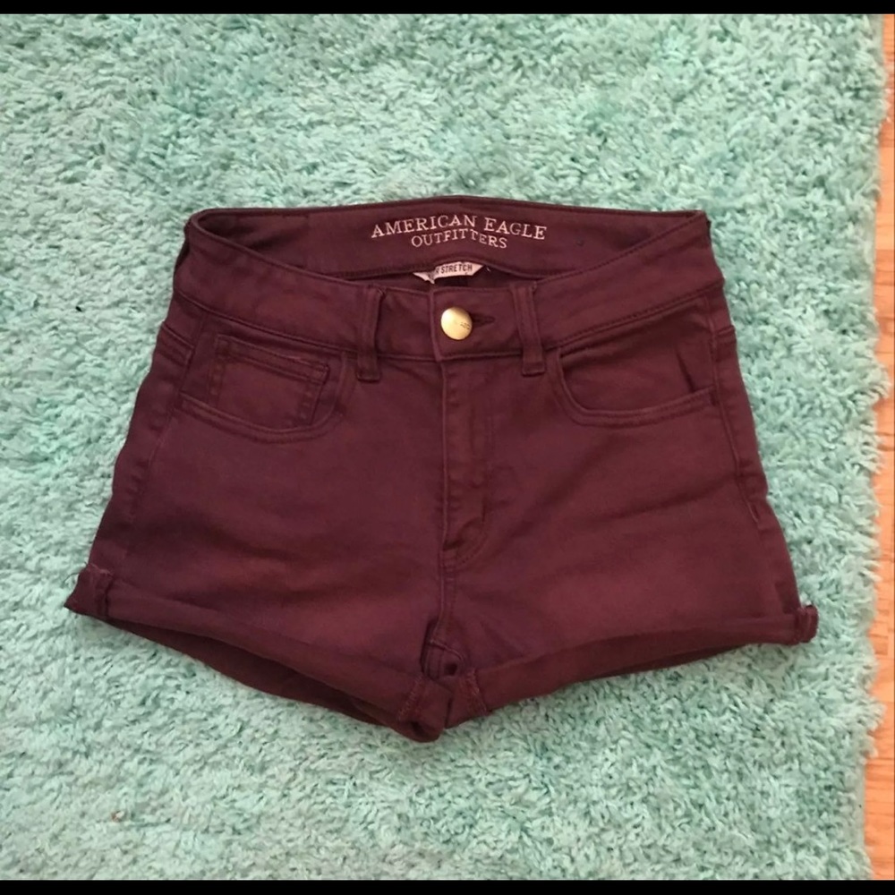 American Eagle: Maroon Shortie