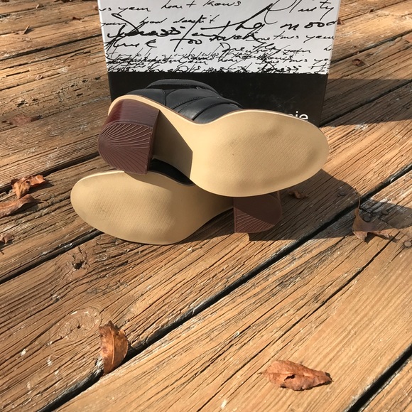 🌺LAST PAIR🌺Kensie Booties - Picture 3 of 4