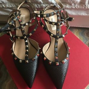 Last chance!! Valentino heels