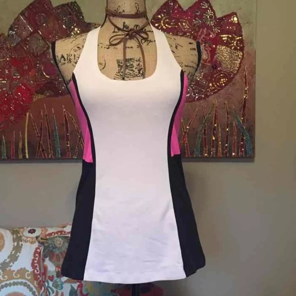 Lululemon (4) Razorback - Picture 1 of 3