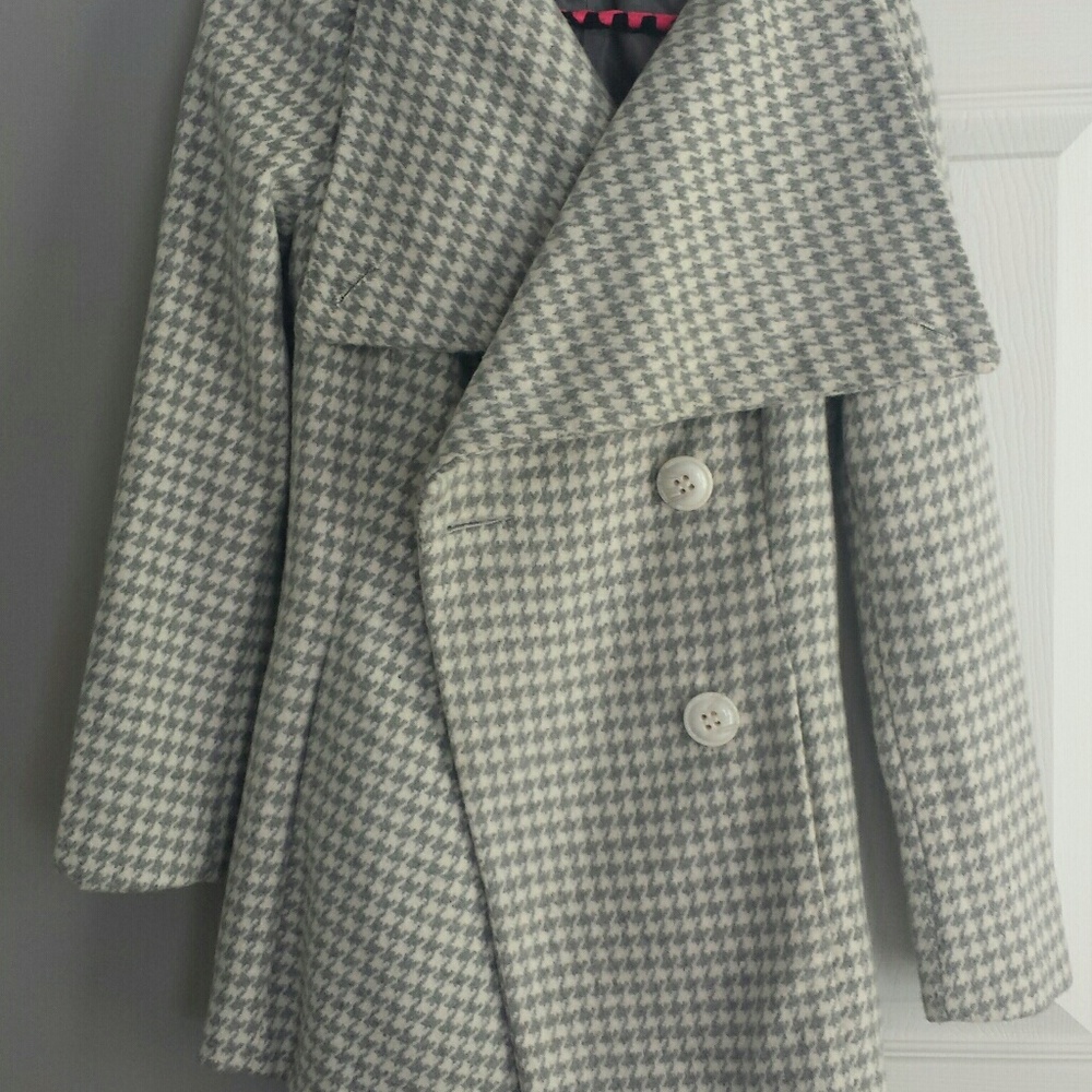 Love stitch small wrap pea coat
