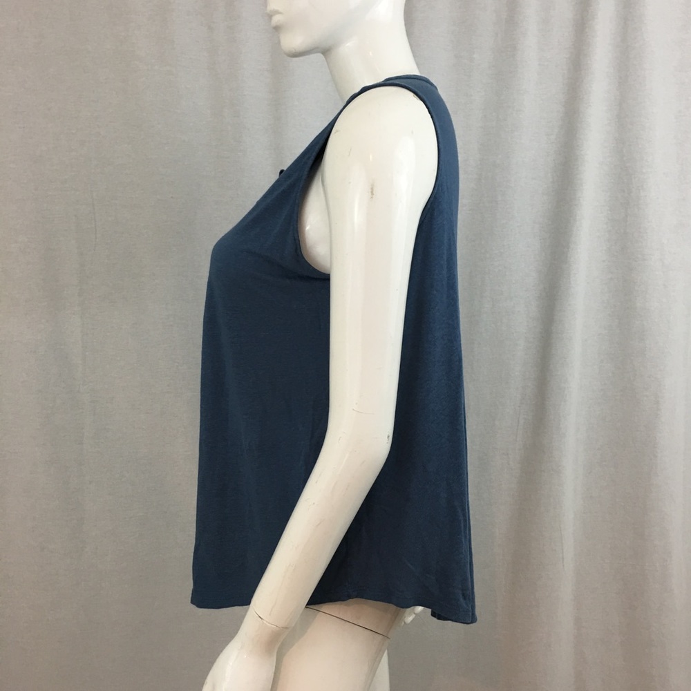 SOLD Medium LOFT Sleeveless Ruffle Loose Fit Top - Picture 6 of 8