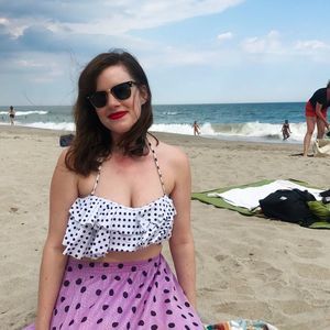 Meet your Posher, Elaine