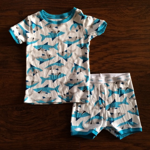 gap shark pajamas