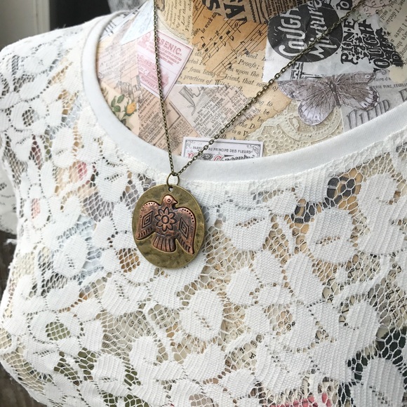 Take flight 🦅 Thunderbird Medallion Necklace - Picture 3 of 5