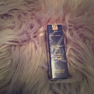 Estée Lauder lipstick
