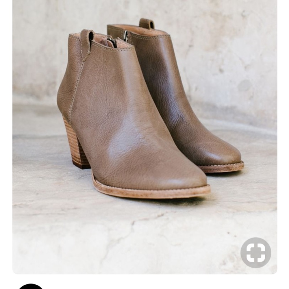 FLASH SALE! Madewell Billie boot