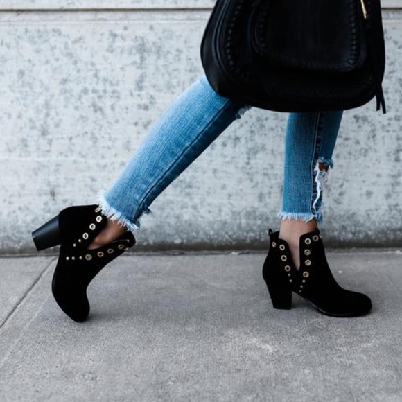 SIZE 5.5 Idealistic Grommet Booties - Picture 3 of 5