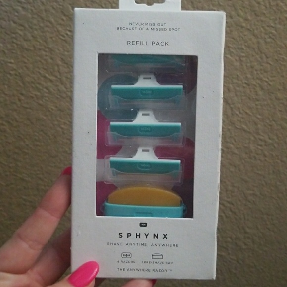 All in One Portable Razor - Picture 2 of 2