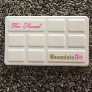 Limited Edition Too Faced Chocolate Chip Palette