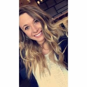 Meet your Posher, Chloe