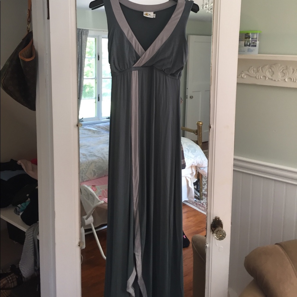 Nixilu Nursing Maxi Dress