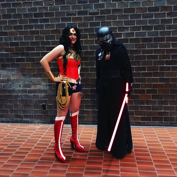 Meet your Posher, Kay - Picture 4 of 4