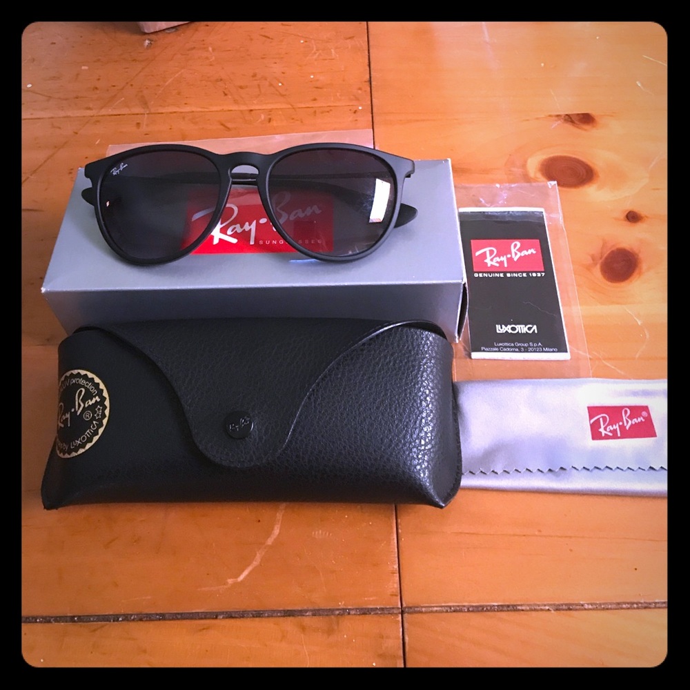 MARKED DOWN😳 Authentic ERICA  Ray Ban Sunnies