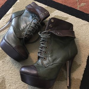 🔥MUST GO🔥Olive green & brown boots